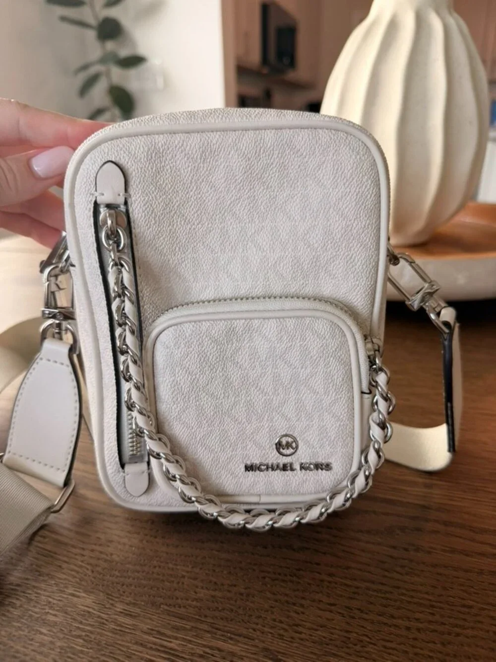 Michael Kors Jet Set Crossbody Purse